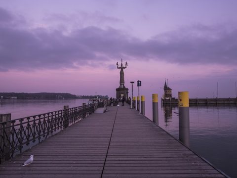 Wie mit Schlauchkupplungen alles anfing – was Feuerwehrnormung ist / Online-Fortbildung „DFV direkt“ zur Normung im deutschen Feuerwehrwesen interessiert 350 Personen Wie mit Schlauchkupplungen alles anfing – was Feuerwehrnormung ist / Online-Fortbildung „DFV direkt“ zur Normung im deutschen Feuerwehrwesen interessiert 350 Personen
