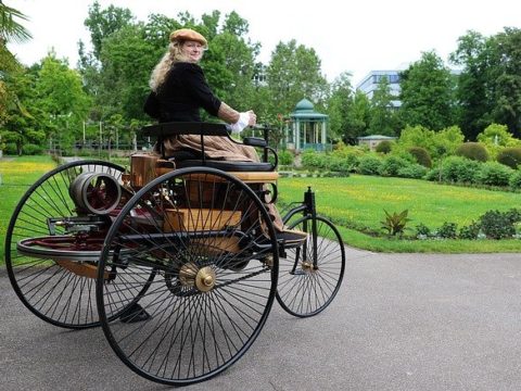 Licht aus für den Klimaschutz: Stuttgart beteiligt sich an Earth Hour Licht aus für den Klimaschutz: Stuttgart beteiligt sich an Earth Hour
