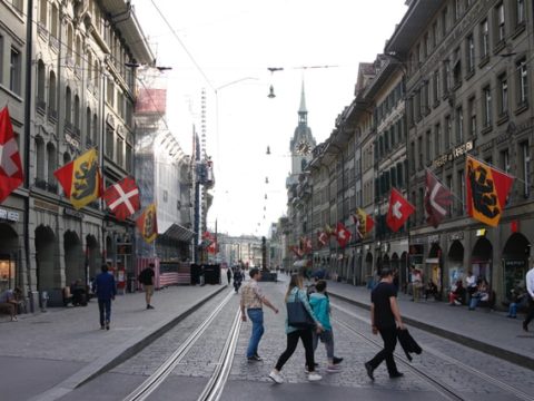 Erdrutschsieg für Japans Regierungschefin Takaichi